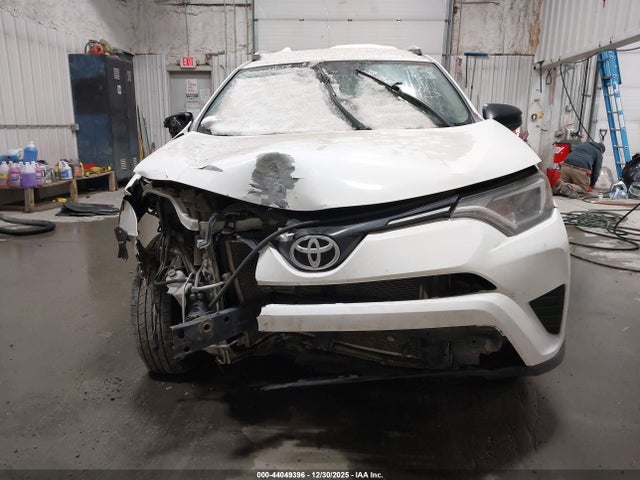 Toyota RAV4 LE 2016 2T3BFREV6GW465470 Image 12