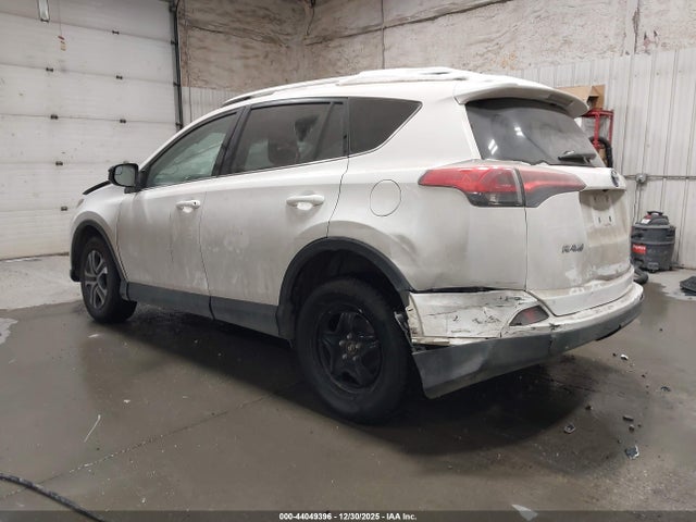 Toyota RAV4 LE 2016 2T3BFREV6GW465470 Image 3