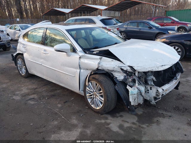 2015 LEXUS ES 350 JTHBK1GG4F2175360