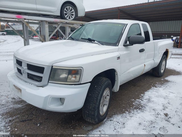 2010 DODGE DAKOTA 1D7CW3BP2AS265232 Photo 1