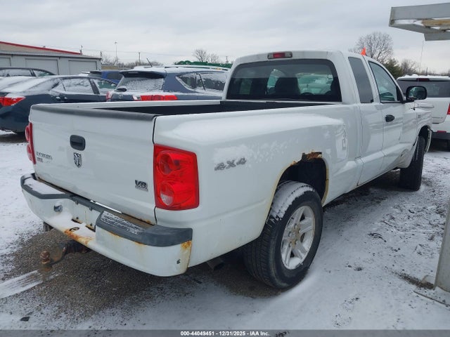 2010 DODGE DAKOTA 1D7CW3BP2AS265232 Photo 3