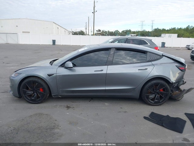 Tesla Model 3 Performance All-wheel Drive 2024 5YJ3E1ET1RF861600 Image 13
