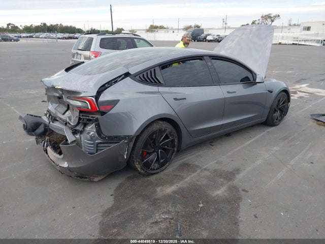 2024 TESLA MODEL 3 5YJ3E1ET1RF861600 Photo 3