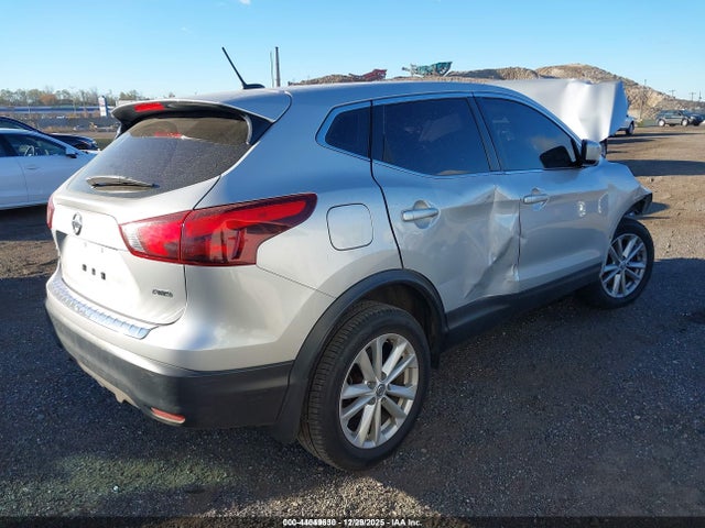 2018 NISSAN ROGUE SPORT JN1BJ1CR9JW251381 Photo 3