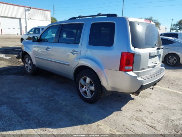 2011 HONDA PILOT 5FNYF4H56BB047451 Photo 2