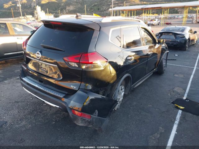 2017 NISSAN ROGUE JN8AT2MT9HW384076 Photo 3