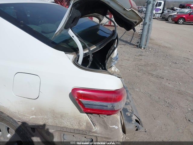 2011 Toyota Camry Le მანქანა იყიდება აუქციონზე, vin: 4T4BF3EK2BR110418, აუქციონის ნომერი: 44049722
