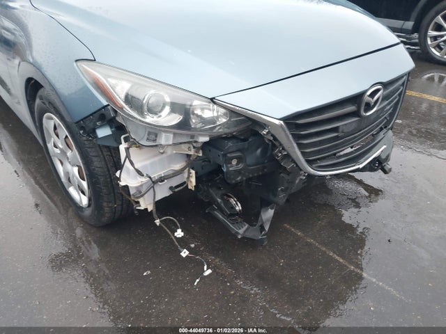 3MZBM1U70FM208442 Mazda Mazda3 I Sport