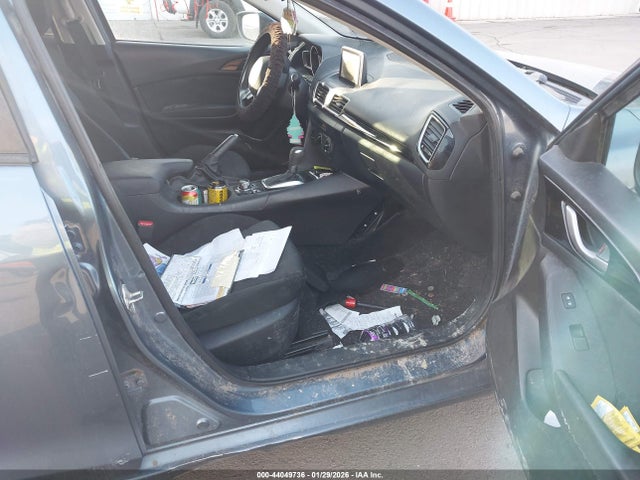 3MZBM1U70FM208442 Mazda Mazda3 I Sport