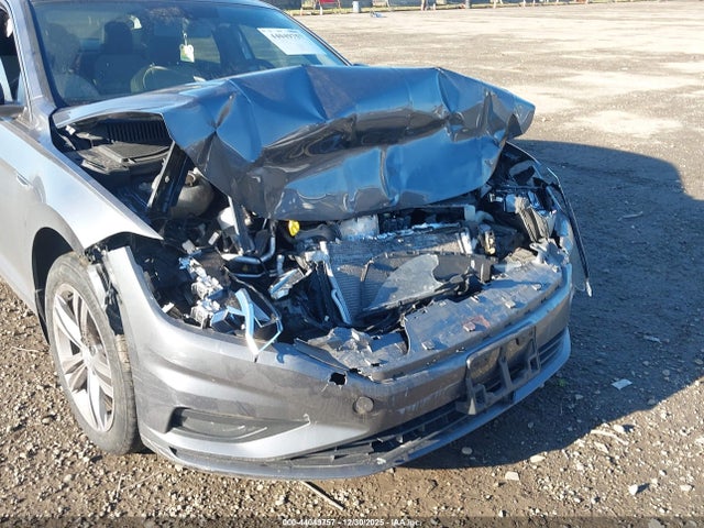 3VWC57BU9KM180518 Volkswagen Jetta 1.4t R-line/1.4t S/1.4t Se