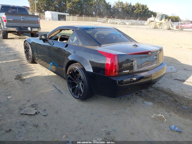 2005 CADILLAC XLR 1G6YV34A255603974 Photo 2