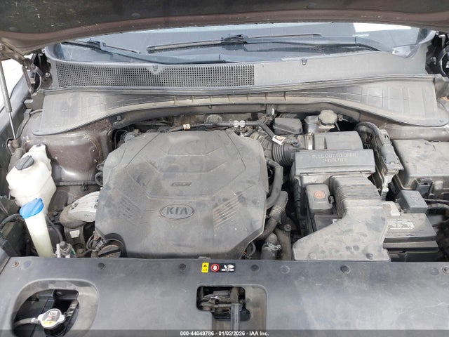 5XYPKDA51KG452529 KIA Sorento 3.3l Sx