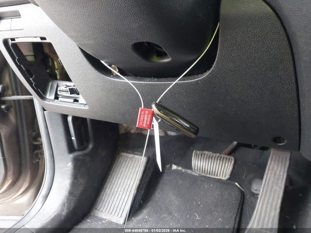 5XYPKDA51KG452529 KIA Sorento 3.3l Sx