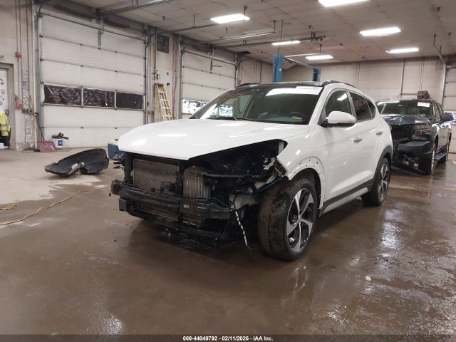 2018 Hyundai Tucson Limited მანქანა იყიდება აუქციონზე, vin: KM8J3CA26JU614344, აუქციონის ნომერი: 44049792