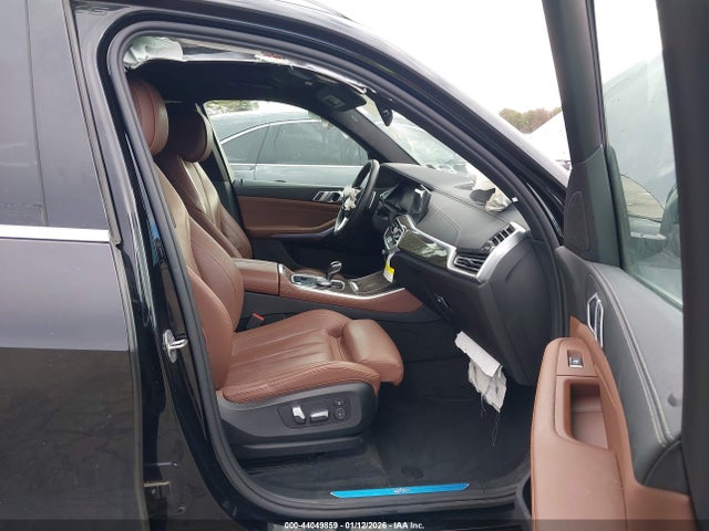 2022 BMW X5 5UXCR6C09N9L82998 Photo 4