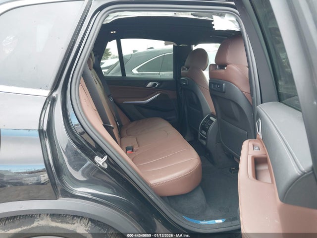 2022 BMW X5 5UXCR6C09N9L82998 Photo 7