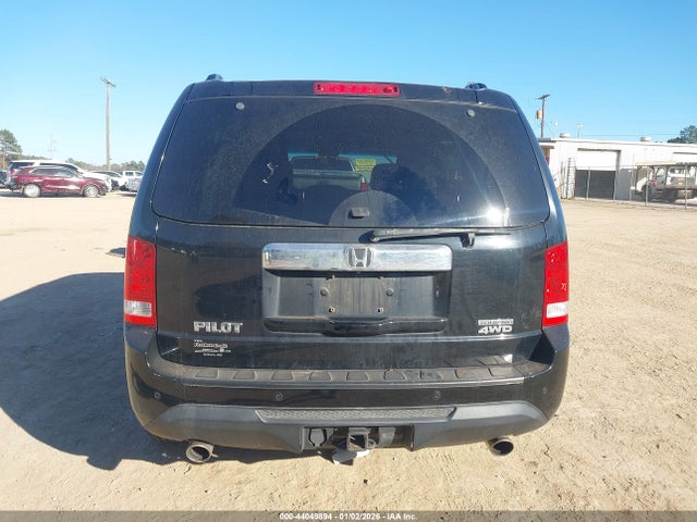 Honda Pilot Touring 2015 5FNYF4H97FB047936 Image 16