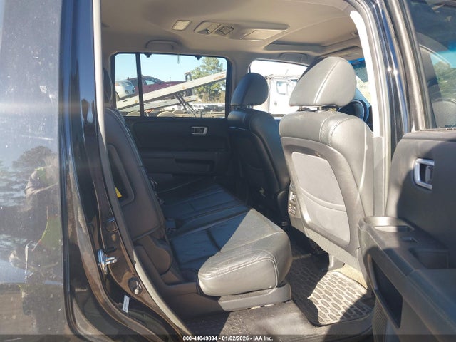 Honda Pilot Touring 2015 5FNYF4H97FB047936 Image 8
