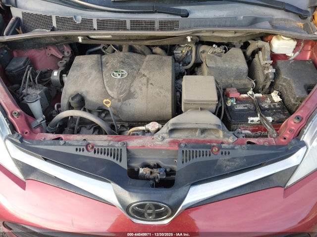5TDKZ3DCXLS043752 Toyota SIENNA LE