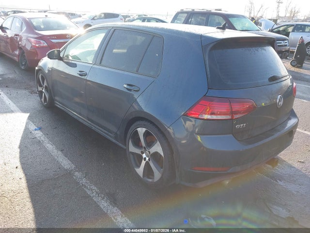 2018 VOLKSWAGEN GOLF GTI 3VW547AU9JM259036 Photo 2