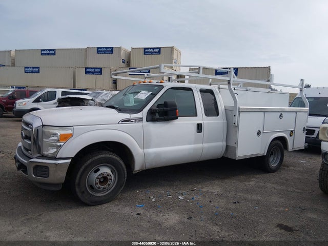 Ford F-350 Chassis Xlt 2016 1FD8X3G66GED40451 Image 17