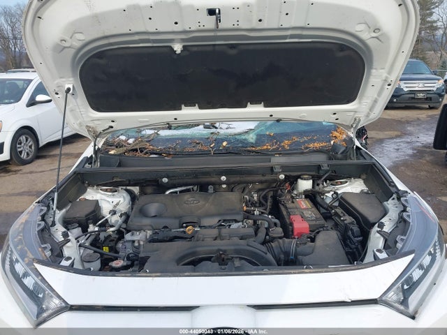 2021 Toyota Rav4 Xle მანქანა იყიდება აუქციონზე, vin: 2T3P1RFVXMC147075, აუქციონის ნომერი: 44050043