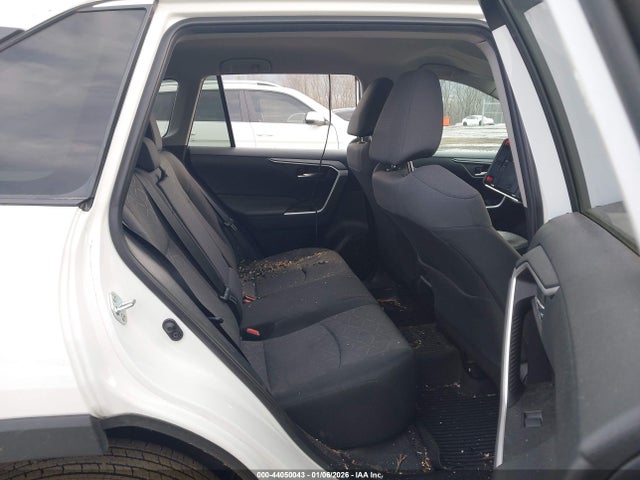 2021 Toyota Rav4 Xle მანქანა იყიდება აუქციონზე, vin: 2T3P1RFVXMC147075, აუქციონის ნომერი: 44050043