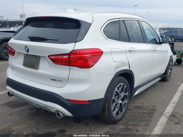 44050055 :رقم المزاد ، WBXJG9C06M5S84973 vin ، 2021 Bmw X1 Xdrive28i مزاد بيع