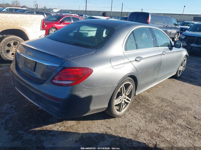 2018 MERCEDES-BENZ E 300 WDDZF4JB4JA320372 Photo 3