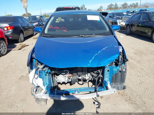 JTDL9MFU7M3029584 Toyota Prius Le Awd-e