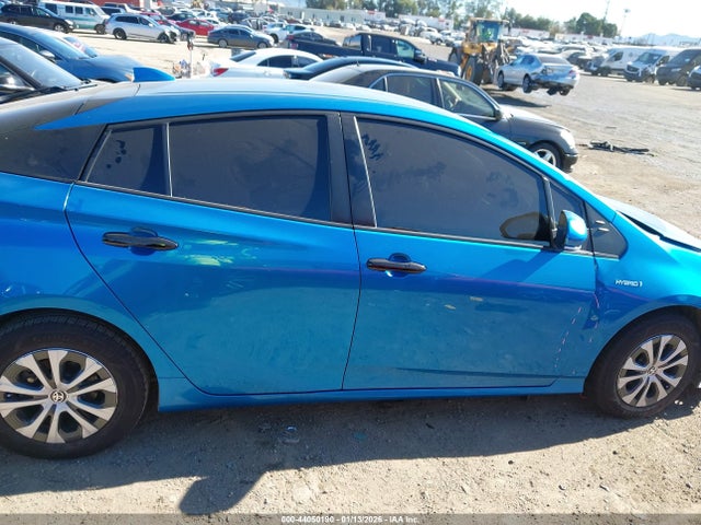 JTDL9MFU7M3029584 Toyota Prius Le Awd-e