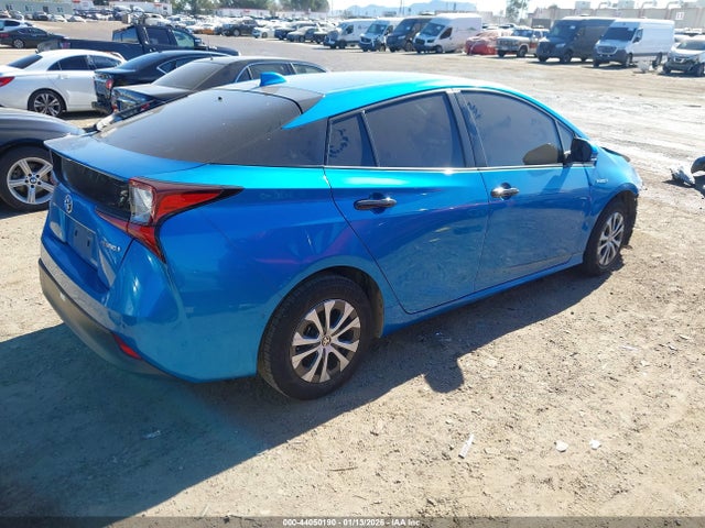 JTDL9MFU7M3029584 Toyota Prius Le Awd-e