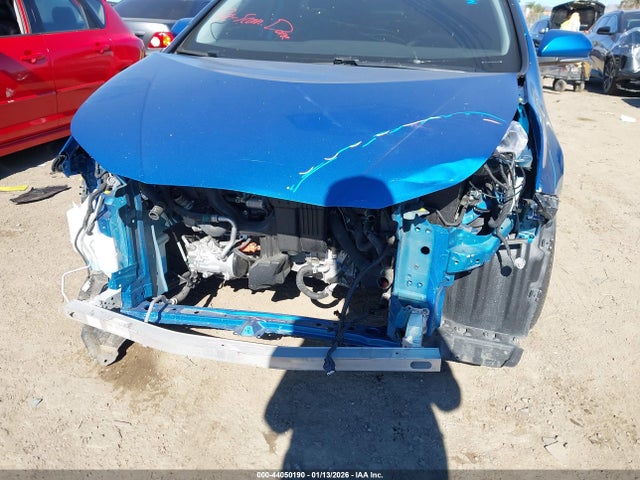 JTDL9MFU7M3029584 Toyota Prius Le Awd-e