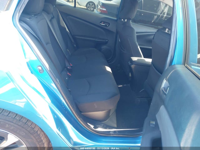 JTDL9MFU7M3029584 Toyota Prius Le Awd-e