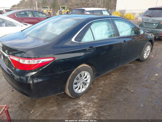 2015 TOYOTA CAMRY 4T4BF1FK5FR513172 Photo 3