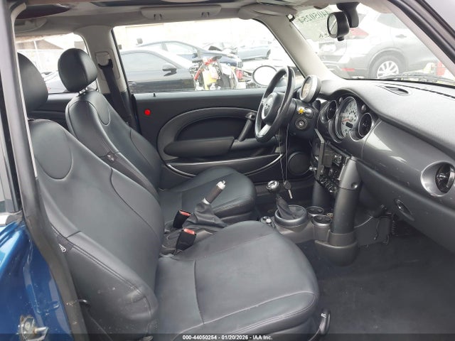 2006 MINI COOPER WMWRC33596TK73319 Photo 4