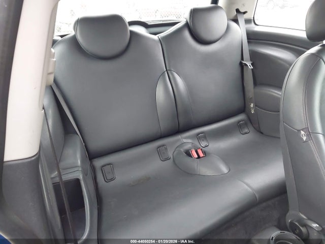2006 MINI COOPER WMWRC33596TK73319 Photo 7