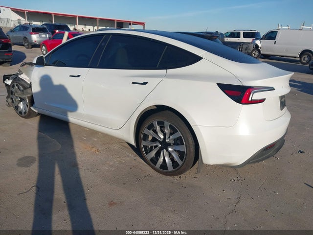 2024 TESLA MODEL 3 5YJ3E1EB1RF859840 Photo 2