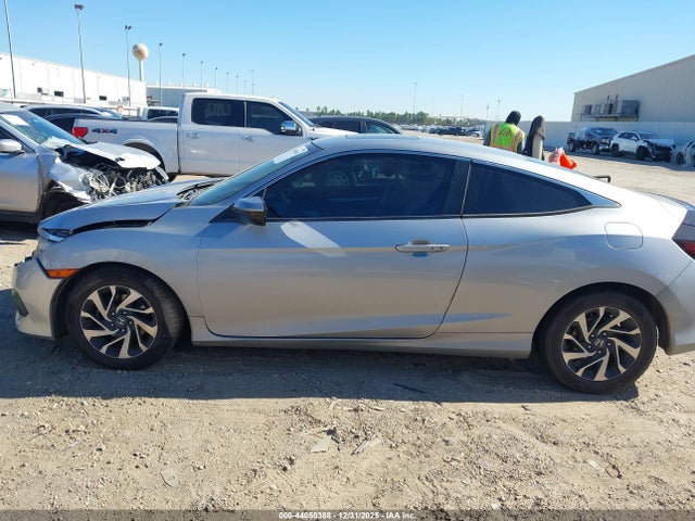 Honda Civic Lx-p 2017 2HGFC4B05HH307100 Image 14