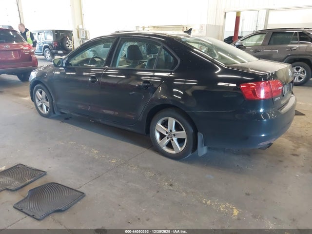 2012 VOLKSWAGEN JETTA 3VWLL7AJ4CM341016 Photo 2