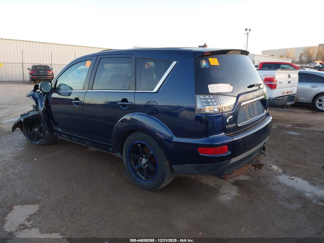 2011 MITSUBISHI OUTLANDER JA4JT5AX5BU019668 Photo 2