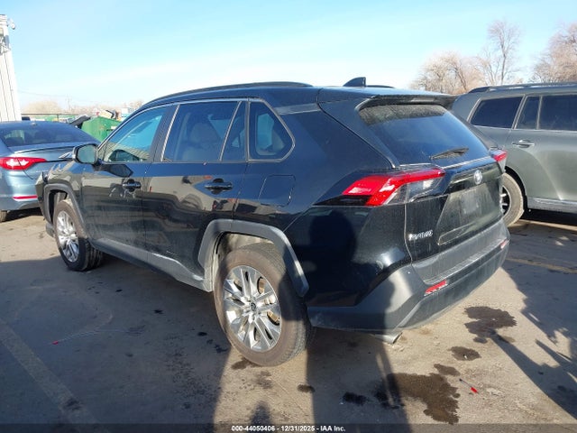 2T3A1RFV7RW409940 Toyota Rav4 Xle Premium
