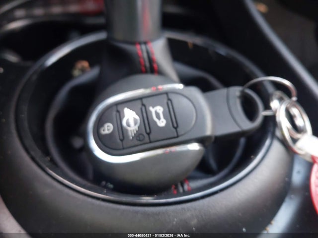 2019 MINI CLUBMAN WMWLU5C58K2G05252 Photo 10