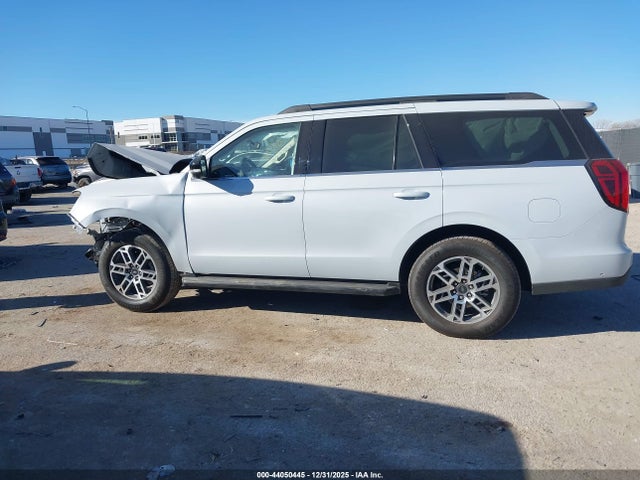 1FMJU1H82SEA12175 Ford Expedition Active