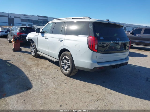 1FMJU1H82SEA12175 Ford Expedition Active