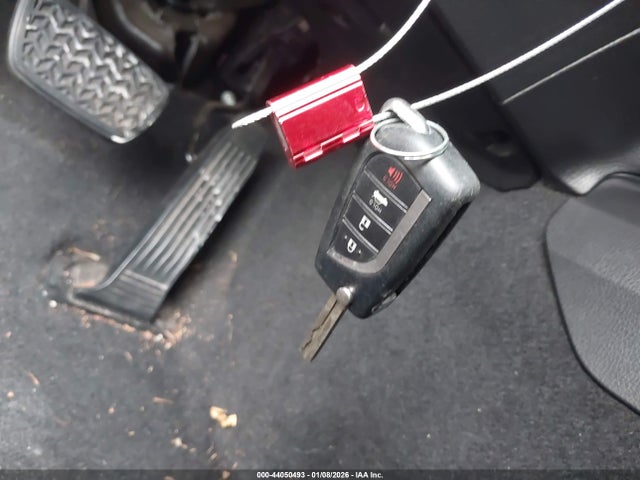 4T1B11HK6KU219246 Toyota CAMRY SE