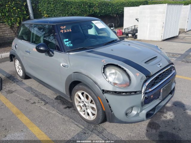 2015 MINI HARDTOP WMWXP7C5XF2A36415