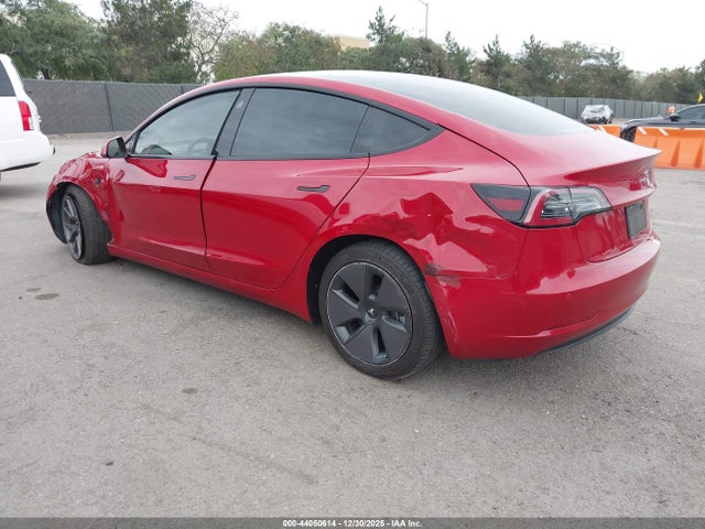 2022 TESLA MODEL 3 5YJ3E1EB7NF157872 Photo 2
