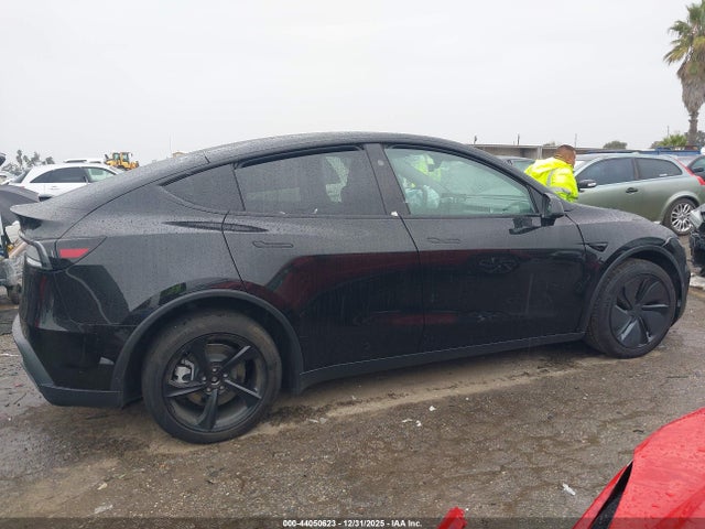 44050623 :رقم المزاد ، 7SAYGDED8TF436475 vin ، 2026 Tesla Model Y Premium Rear-wheel Drive مزاد بيع