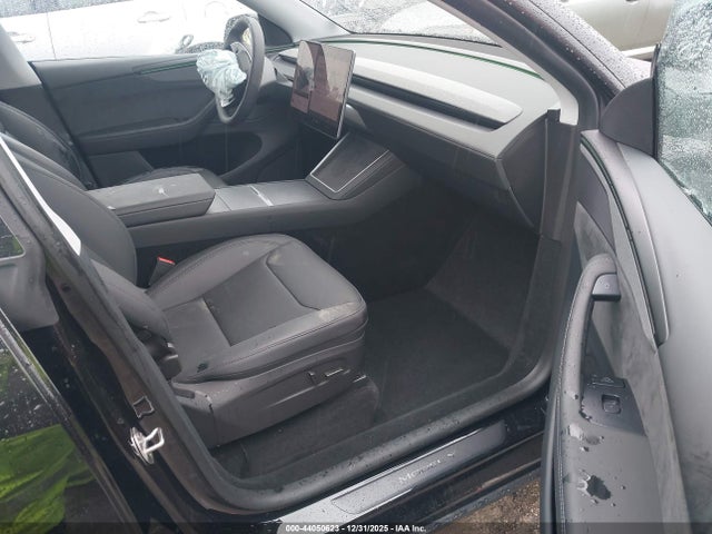 44050623 :رقم المزاد ، 7SAYGDED8TF436475 vin ، 2026 Tesla Model Y Premium Rear-wheel Drive مزاد بيع
